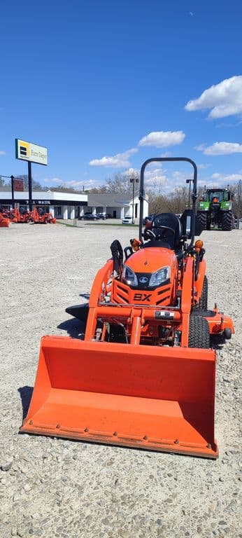 Image of Kubota BX2680 equipment image 3