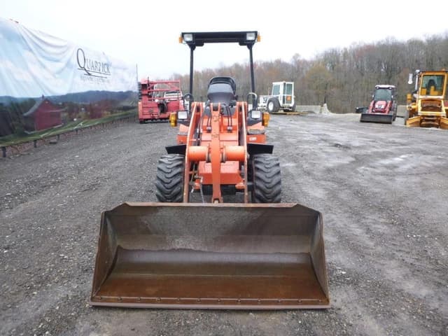 Image of Kubota R430 equipment image 1