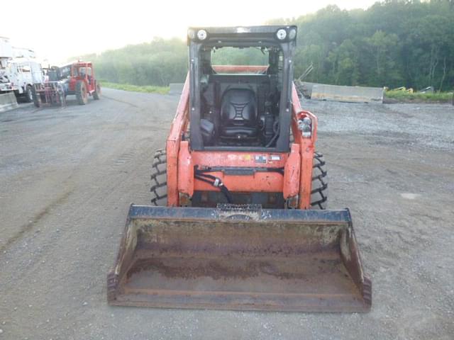 Image of Kubota SSV75 equipment image 1