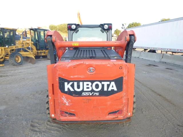 Image of Kubota SSV75 equipment image 3