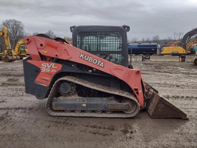 Image of Kubota SVL95-2S equipment image 2