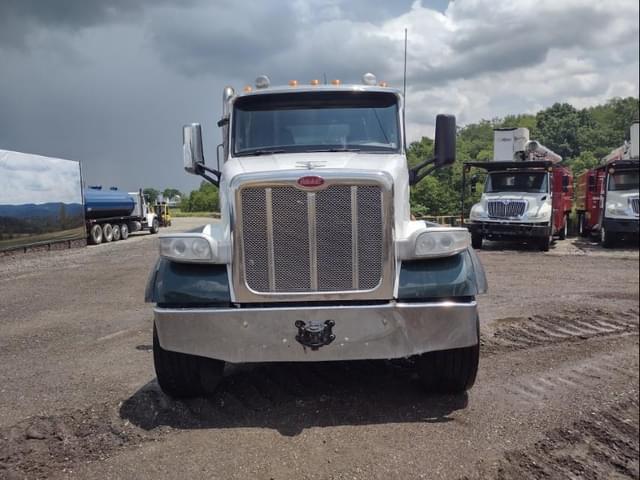 Image of Peterbilt 567 equipment image 1