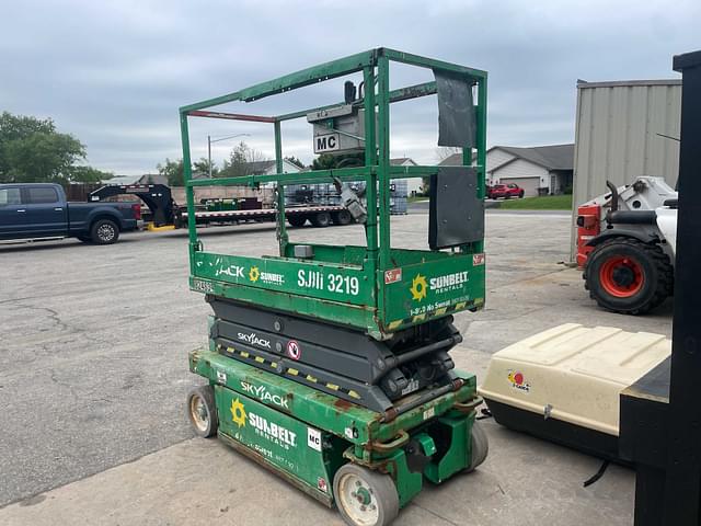 Image of Sky Jack SJIII3219 equipment image 1
