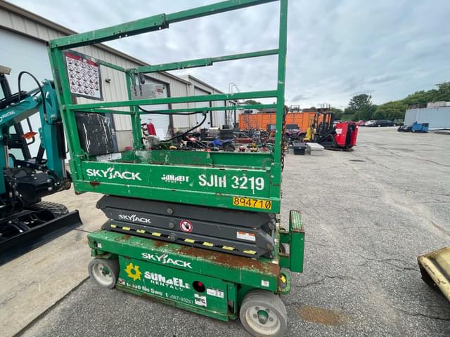 Image of Sky Jack SJIII3219 equipment image 2