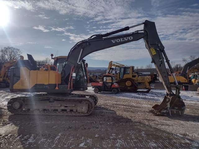 Image of Volvo EC140EL equipment image 2