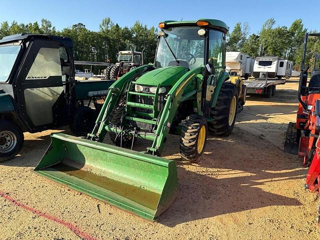 Image of John Deere 4520 equipment image 1