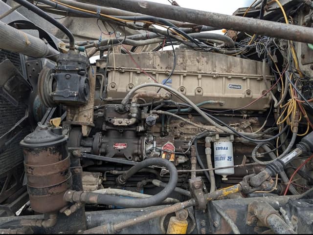 Image of Ford LTL9000 equipment image 2