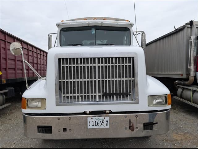 Image of International 9200 equipment image 4