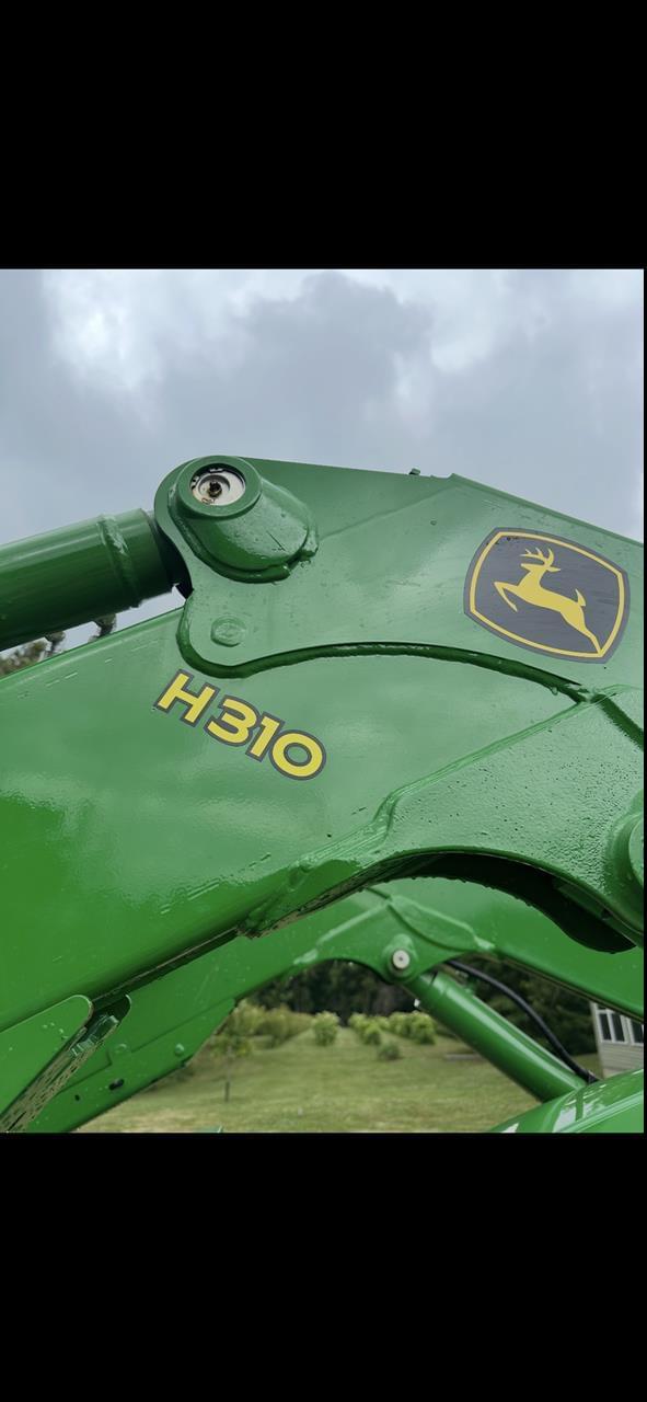 Image of John Deere 6105E equipment image 2