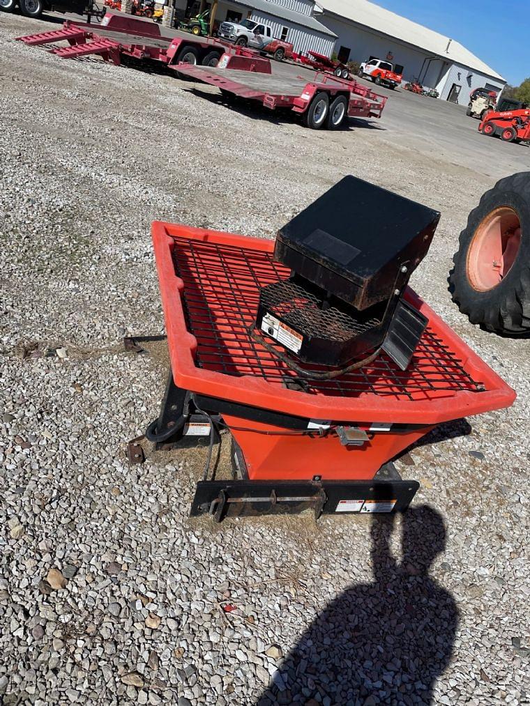 Image of Kubota V5005 Primary image
