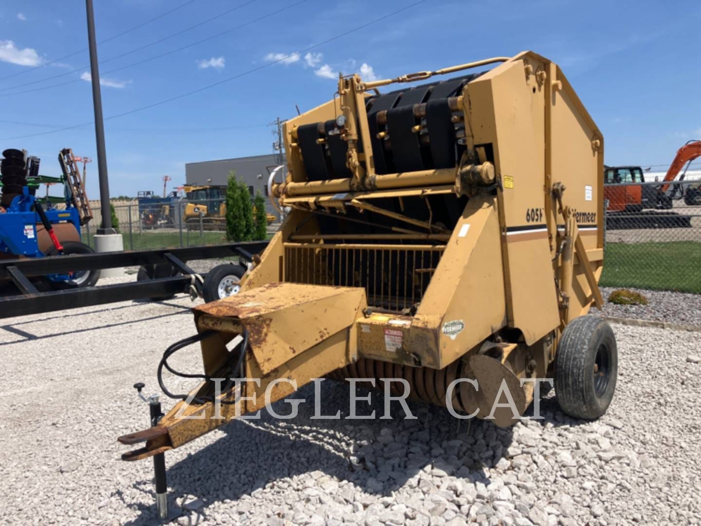 1900 Vermeer 605H Equipment Image0