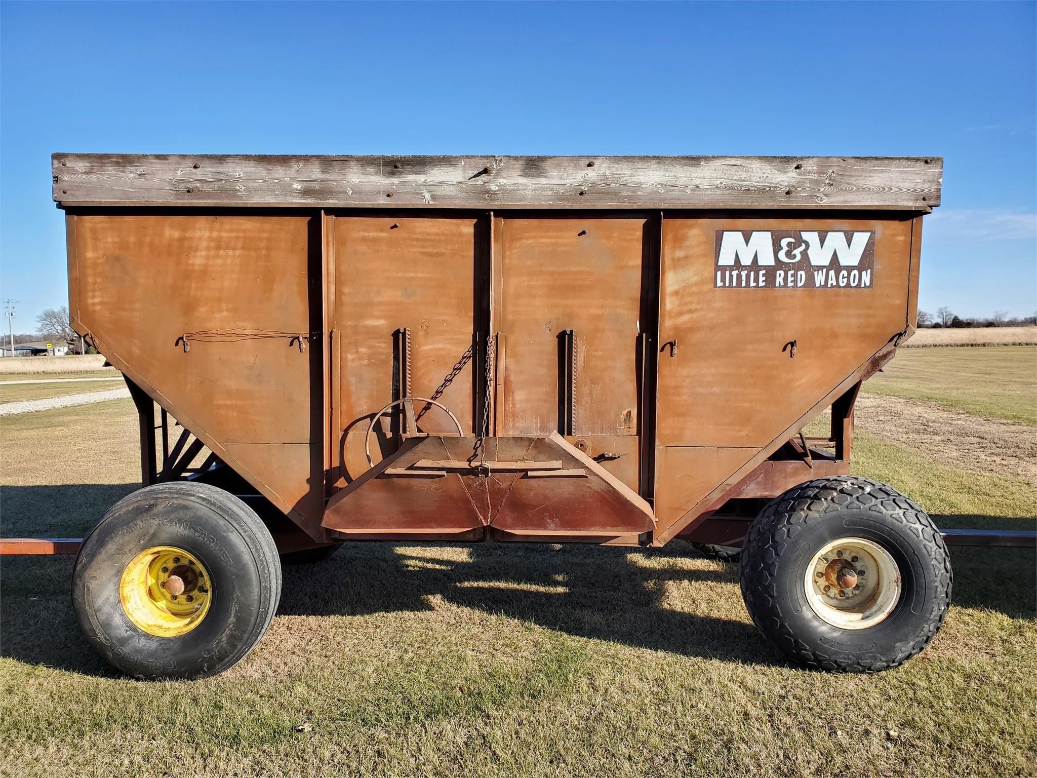 Main image M&W Little Red Wagon