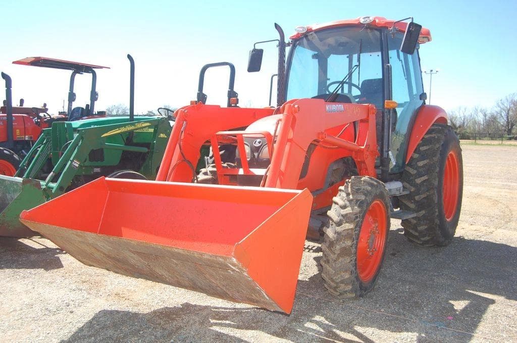 Image of Kubota M7040 Primary image