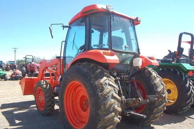 Image of Kubota M7040 equipment image 1