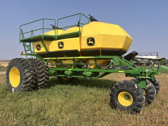 2024 John Deere 1910 Equipment Image0