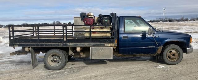 Image of Chevrolet 3500 equipment image 2