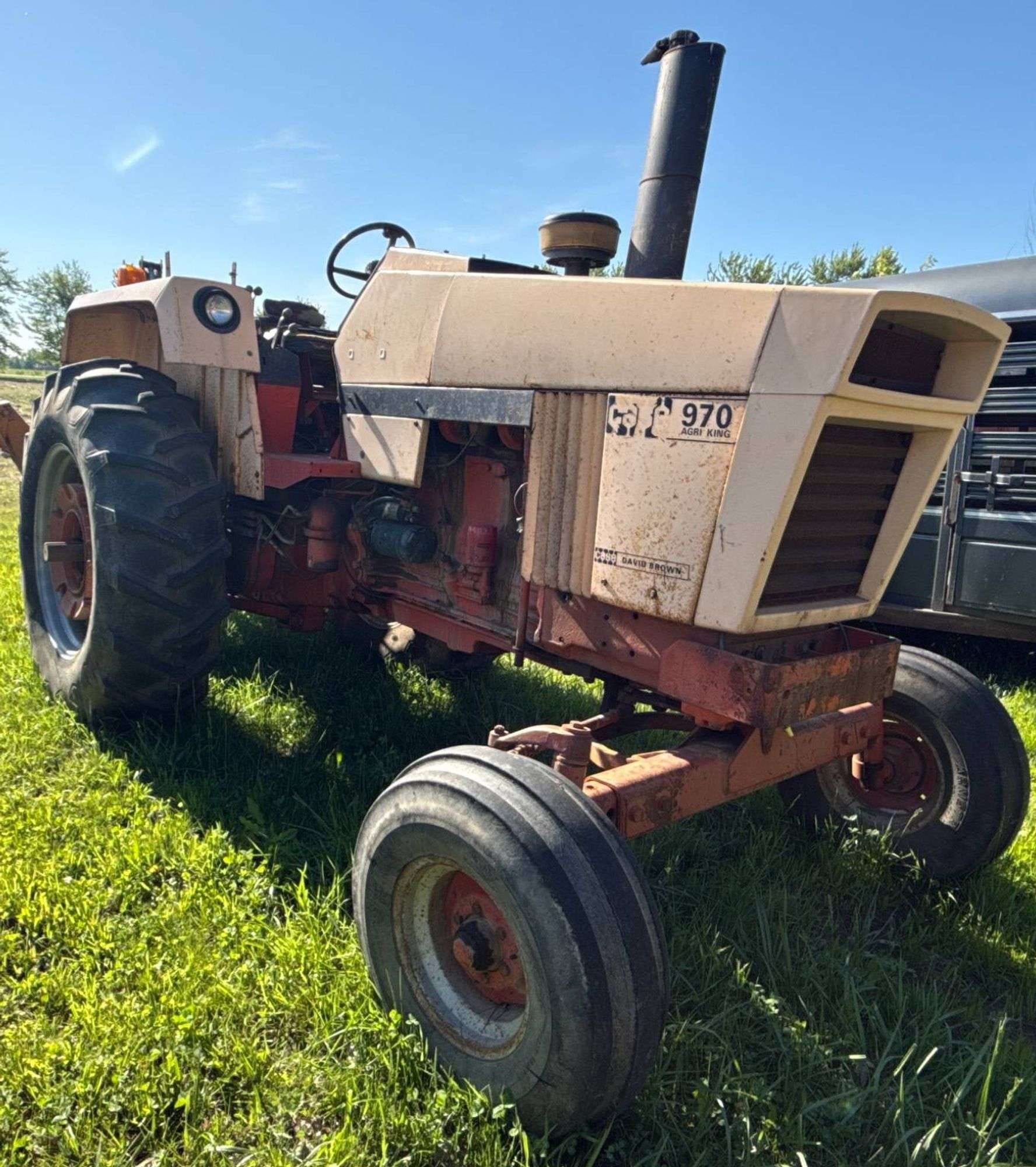 J.I. Case 970 Equipment Image0