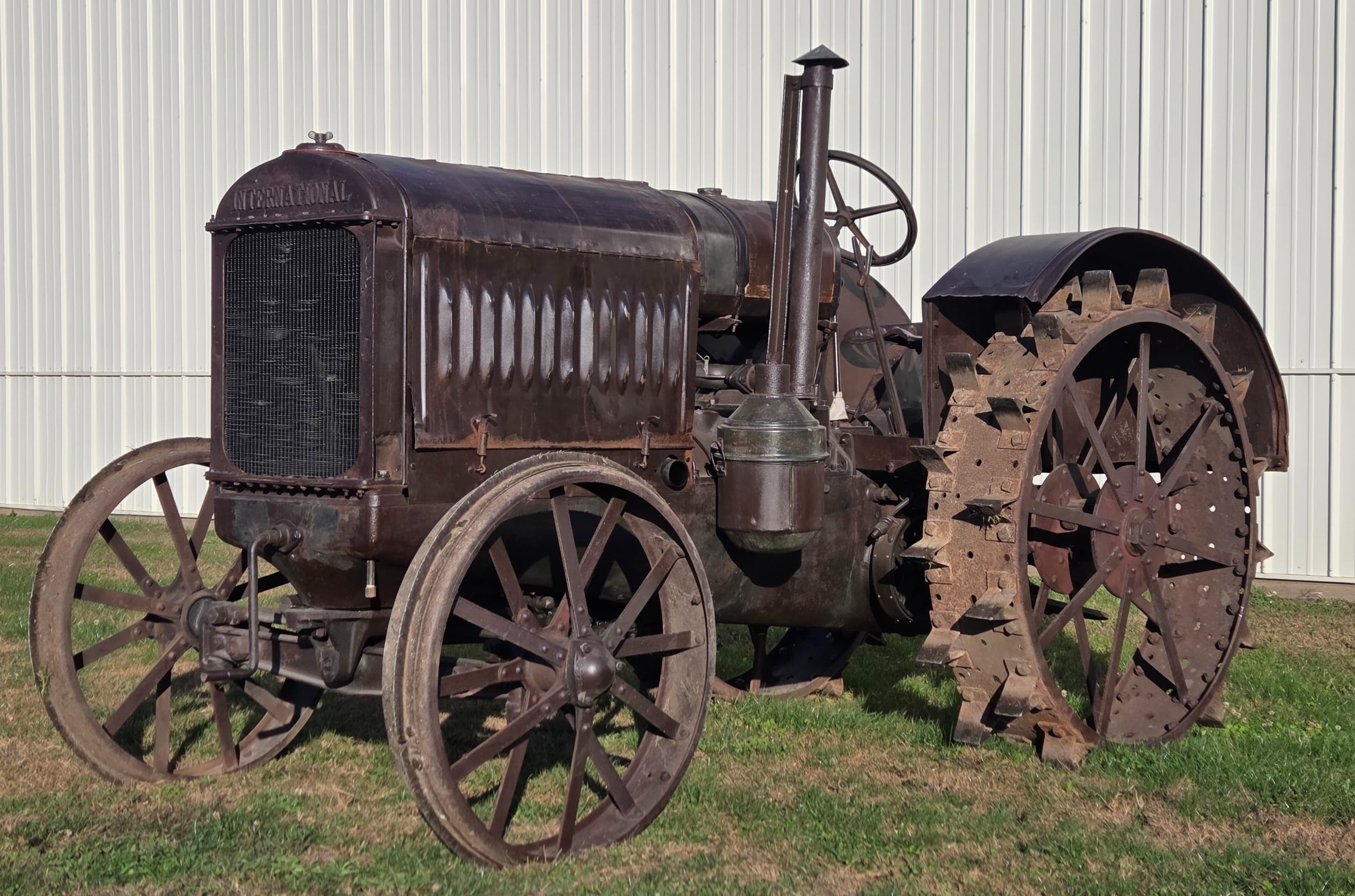 1922 International Harvester 15-30 Equipment Image0
