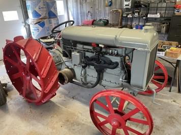 Main image Fordson Fordson F