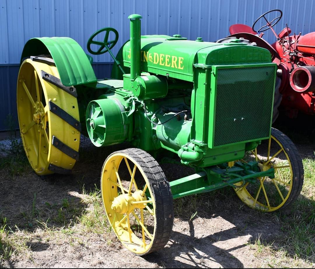 Image of John Deere D Primary image