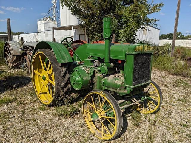 Image of John Deere D equipment image 2