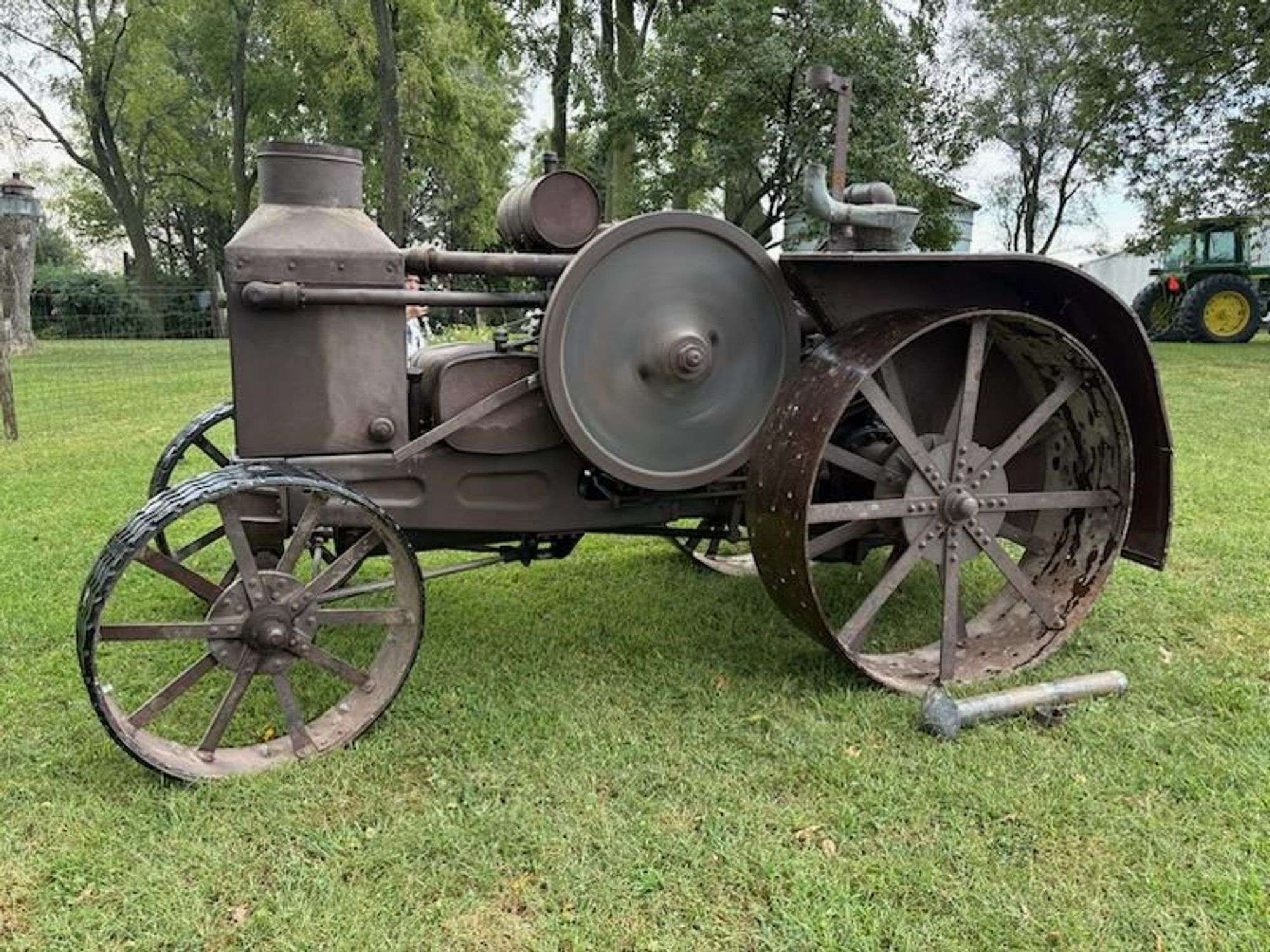 1926 Rumely OilPull M 20/35 Equipment Image0