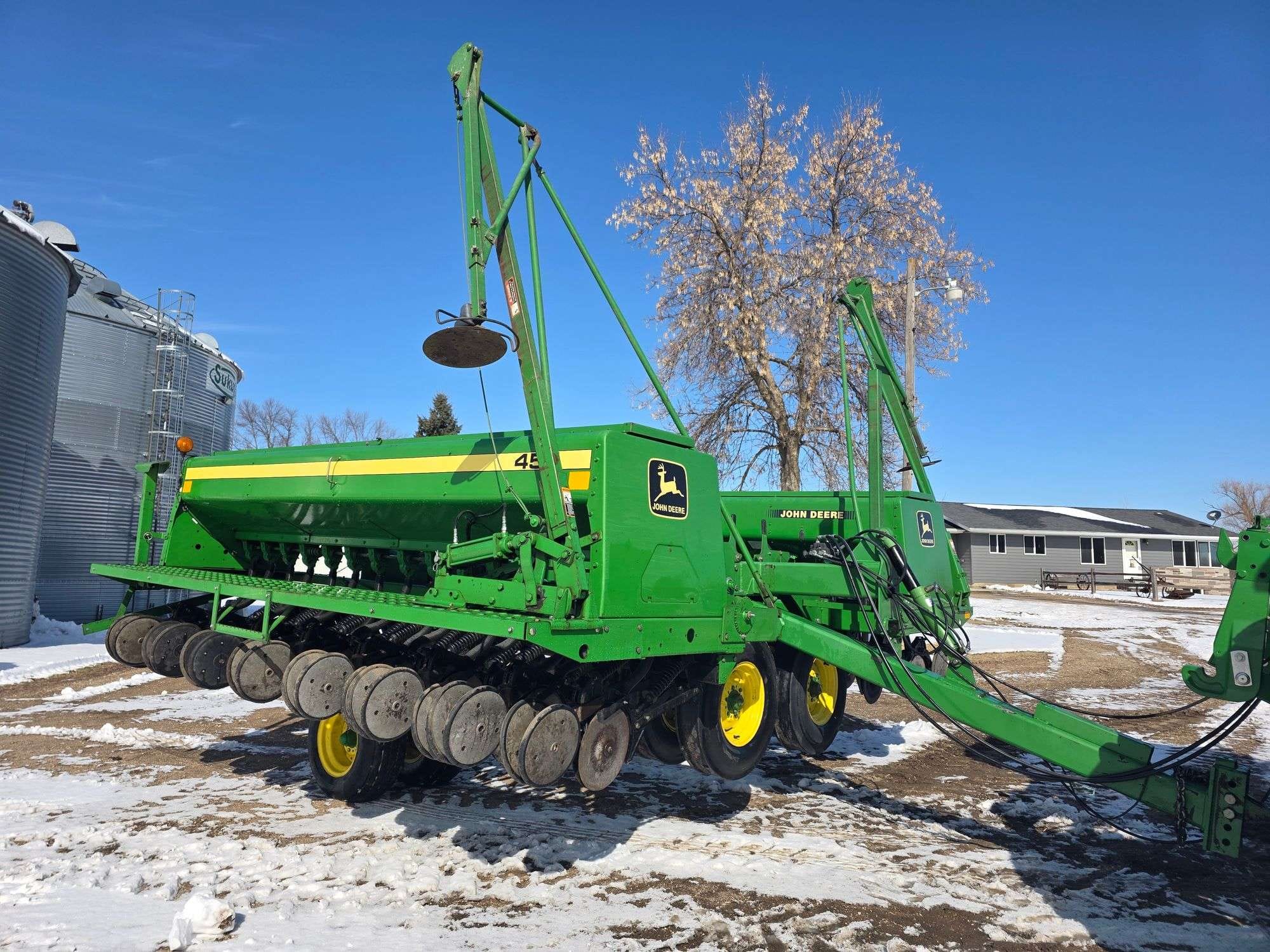 John Deere 455 Equipment Image0
