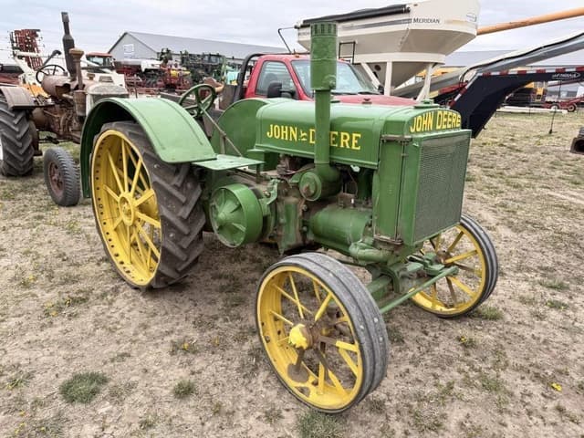 Image of John Deere D equipment image 2