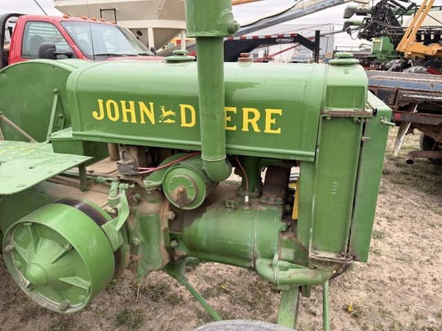 Image of John Deere D equipment image 3