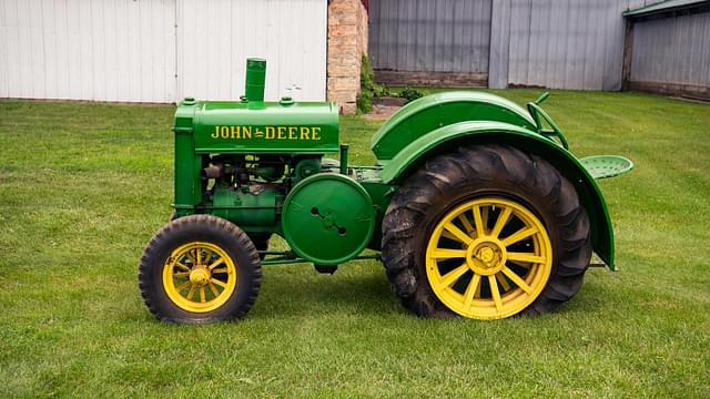 Image of John Deere D equipment image 1