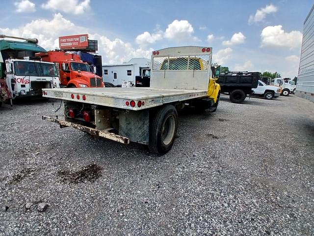 Image of Ford F-650 equipment image 4