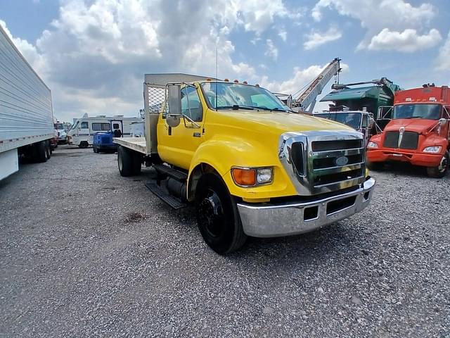 Image of Ford F-650 equipment image 3