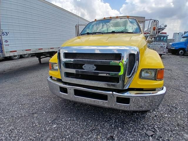Image of Ford F-650 equipment image 1