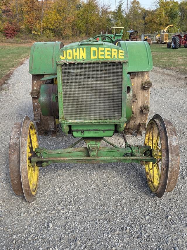 Image of John Deere D equipment image 1