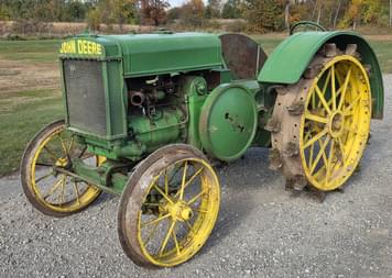 Main image John Deere D