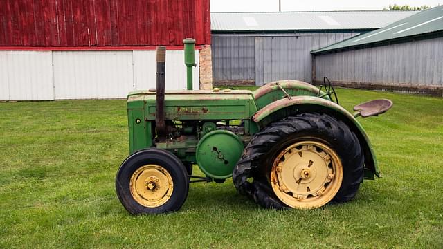 Image of John Deere D equipment image 1