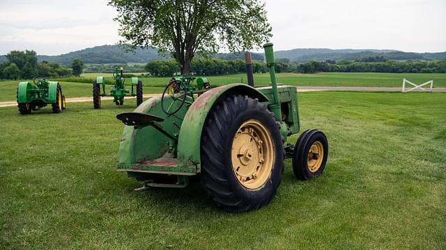 Image of John Deere D equipment image 4
