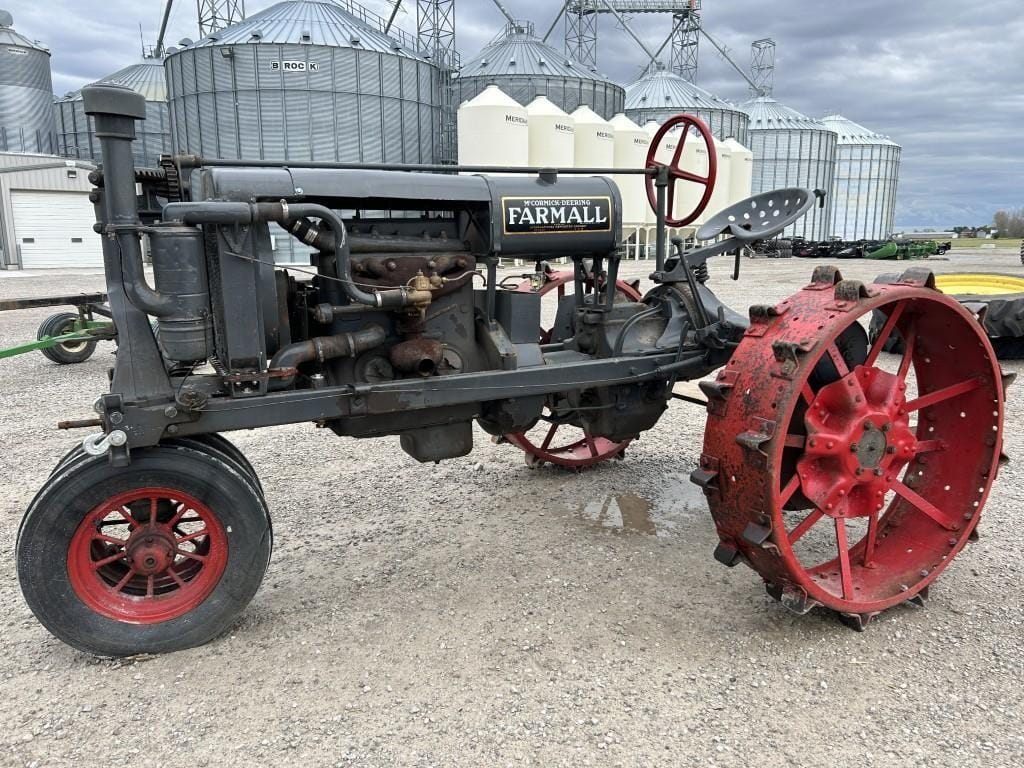 1931 Farmall Regular Equipment Image0