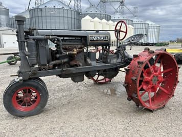 Main image Farmall Regular