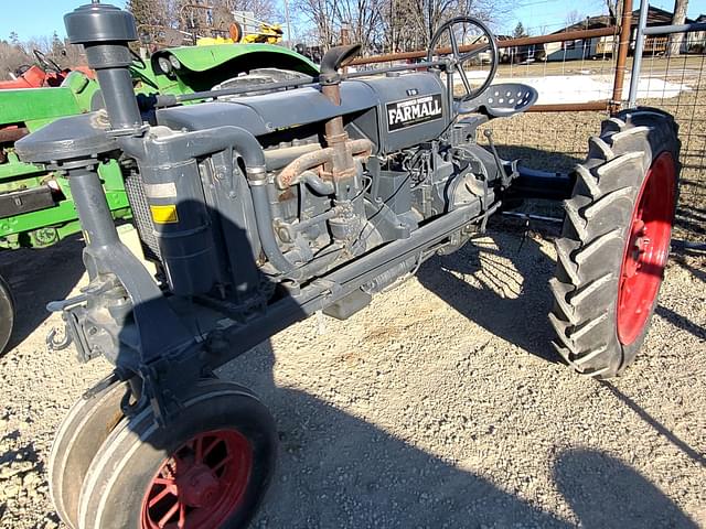 Image of Farmall F-20 equipment image 2