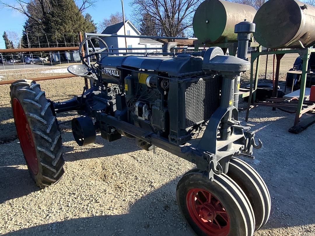 Image of Farmall F-20 Primary image