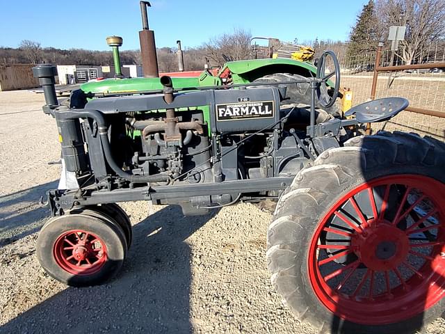 Image of Farmall F-20 equipment image 3