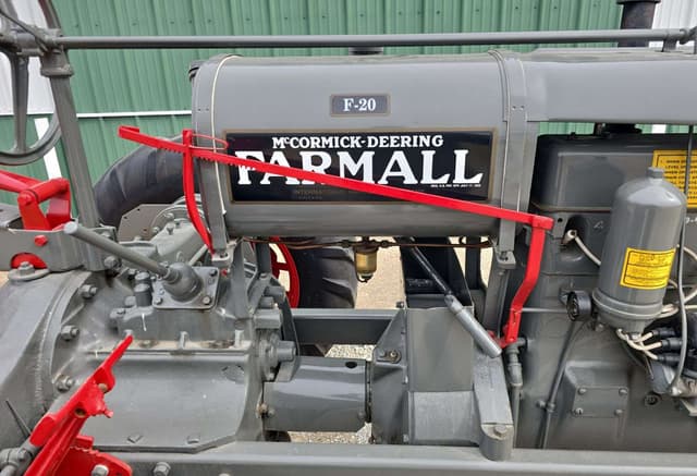 Image of Farmall F-20 equipment image 4
