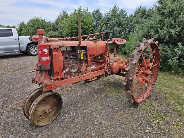 Image of Farmall F-12 equipment image 1