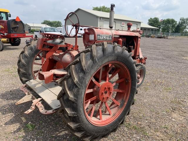 Image of Farmall F-20 equipment image 3