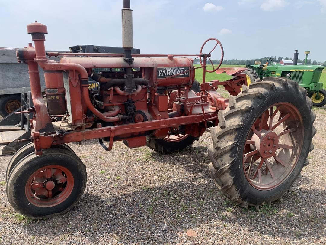 Image of Farmall F-20 Primary image