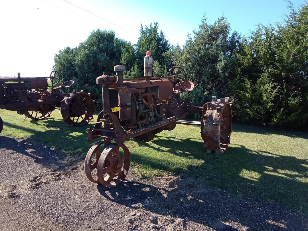 Image of Farmall F-30 Primary image