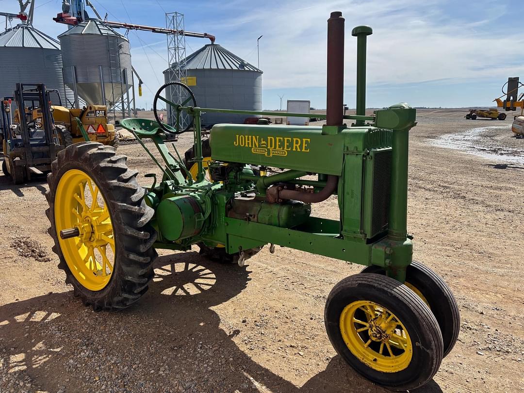 Image of John Deere A Primary Image