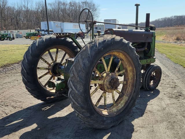 Image of John Deere A equipment image 4