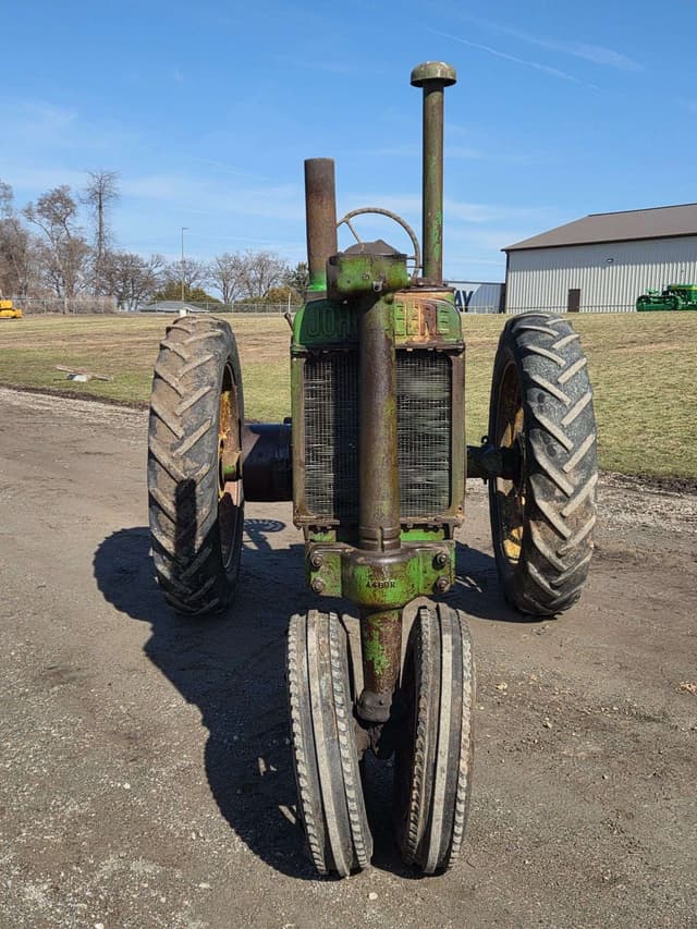 Image of John Deere A equipment image 1